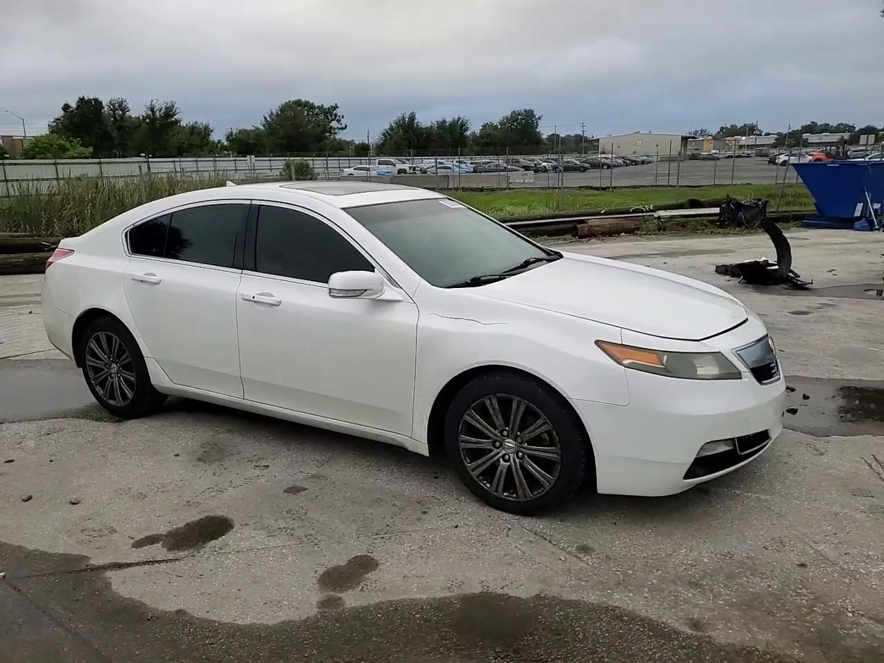 Фото: 19UUA8F36EA003924