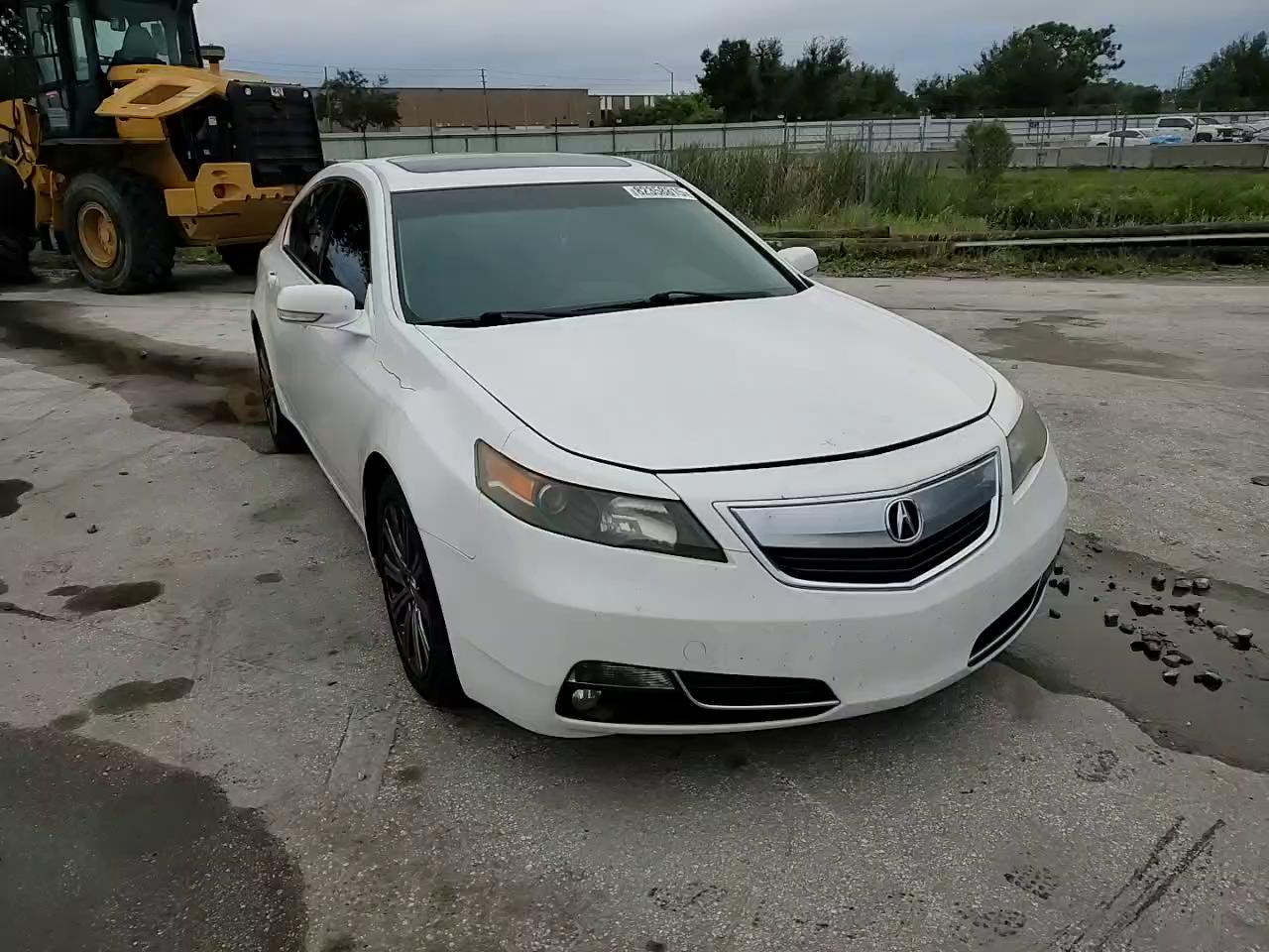 Фото: 19UUA8F36EA003924