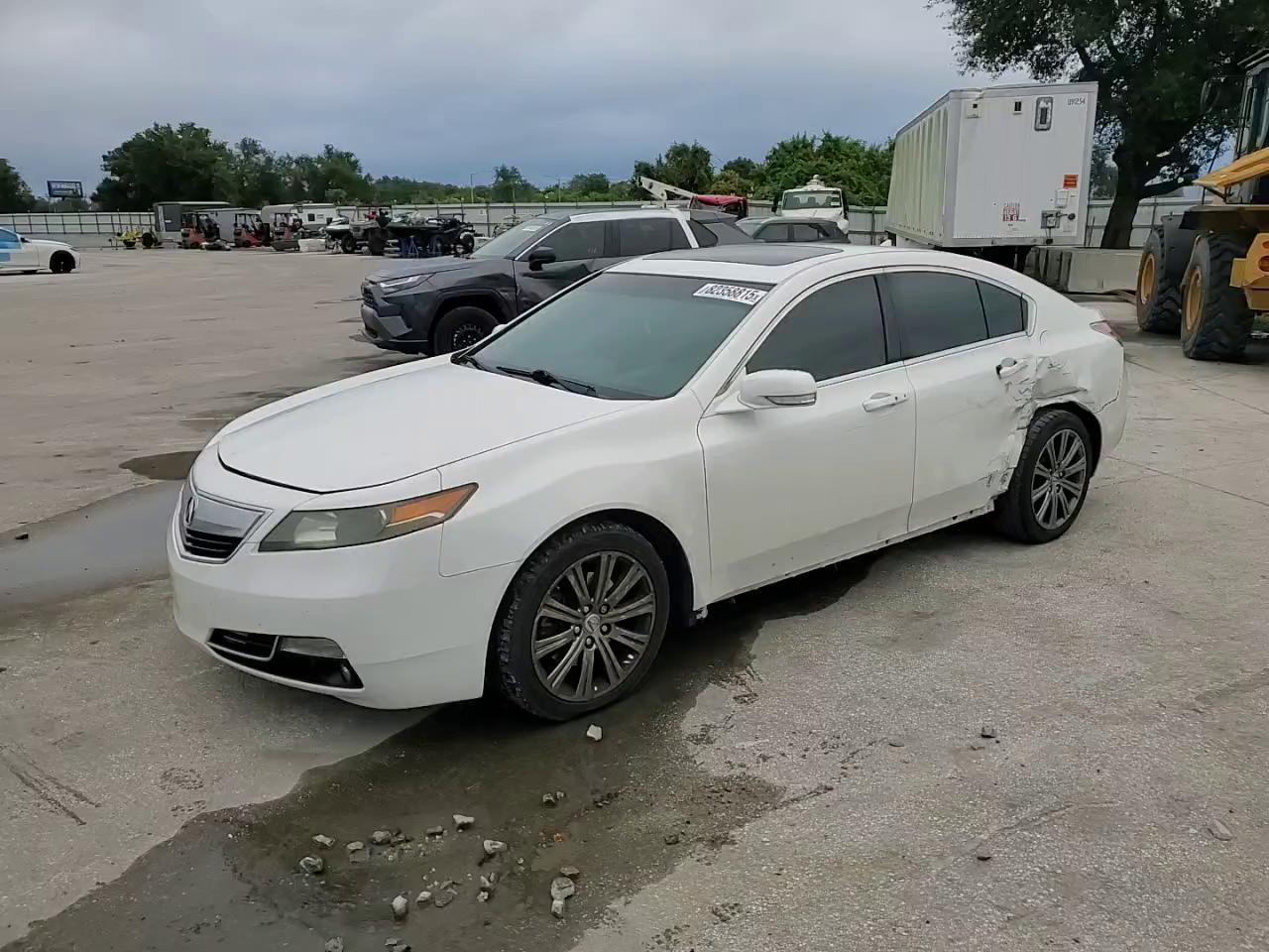 Фото: 19UUA8F36EA003924