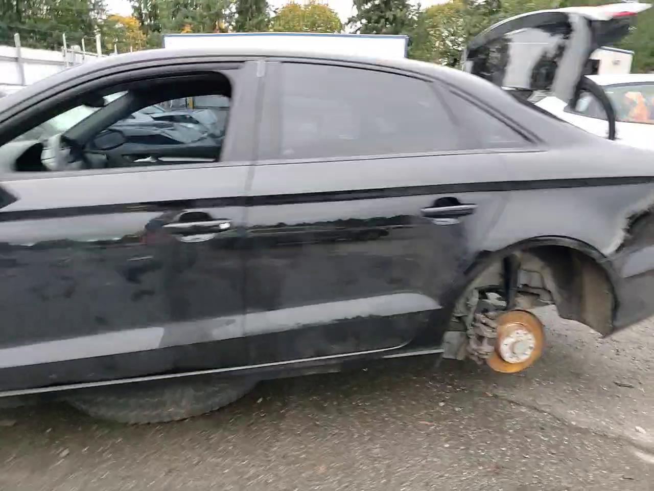 Фото: WAUACGFF9F1092421