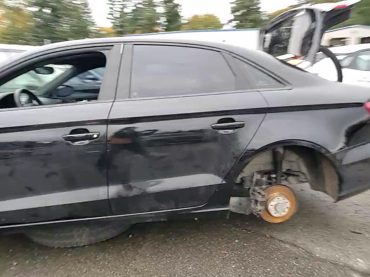 Фото: WAUACGFF9F1092421