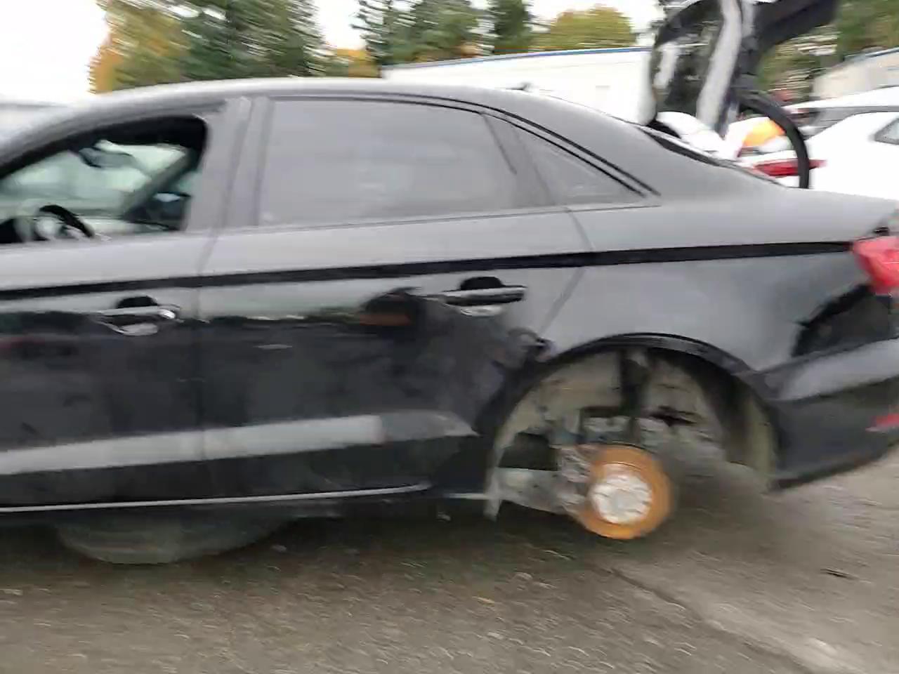 Фото: WAUACGFF9F1092421