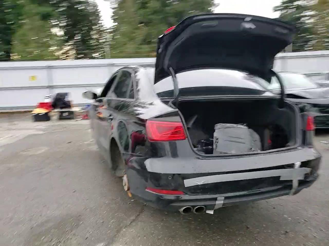 Фото: WAUACGFF9F1092421