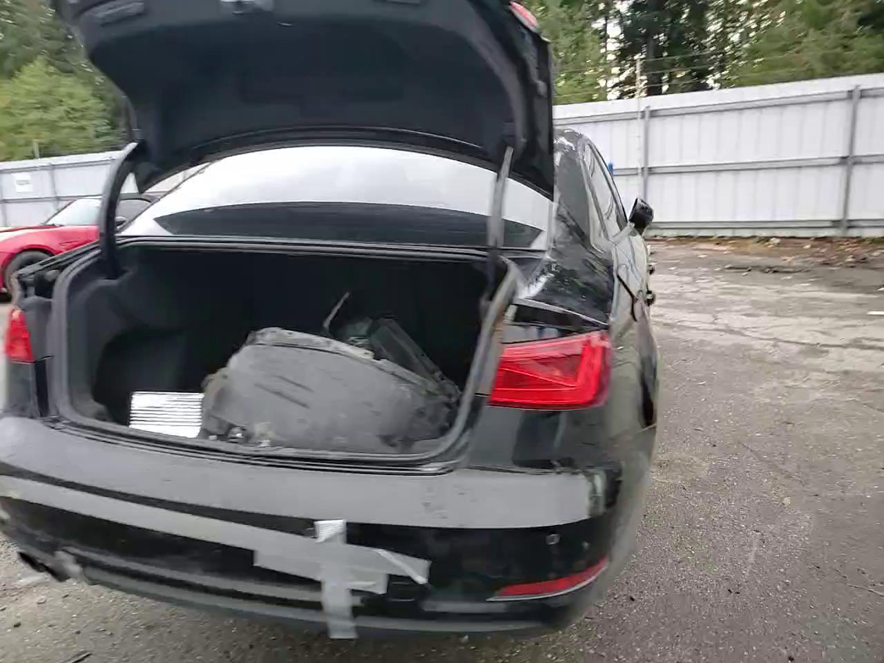 Фото: WAUACGFF9F1092421