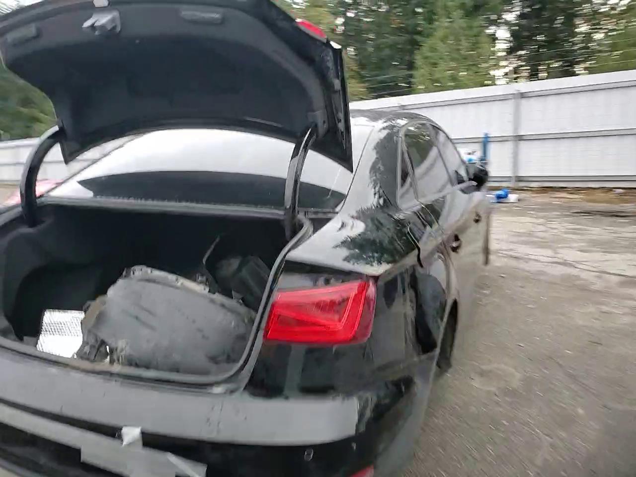 Фото: WAUACGFF9F1092421