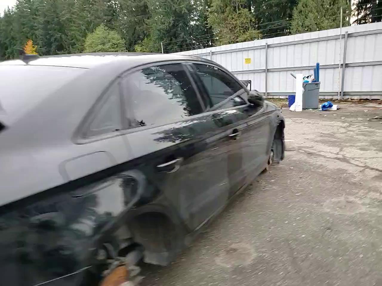 Фото: WAUACGFF9F1092421