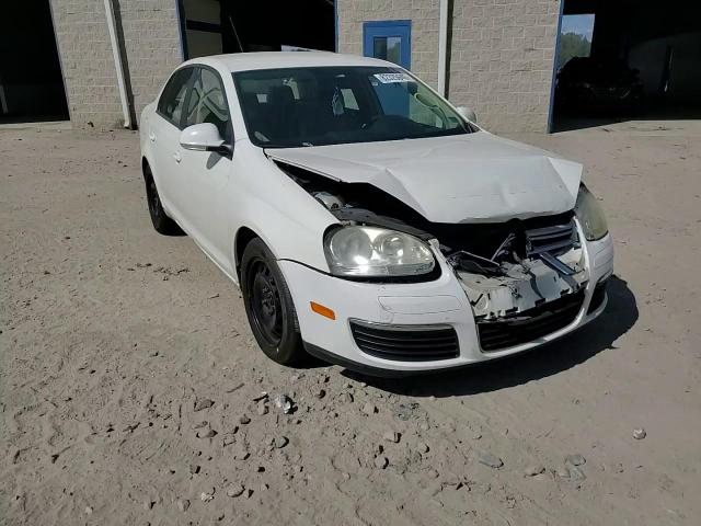 2008 Volkswagen Jetta S VIN: 3VWJM71K18M098009 Lot: 82325645