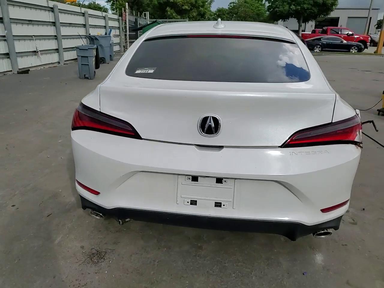 Фото: 19UDE4H2XRA019356