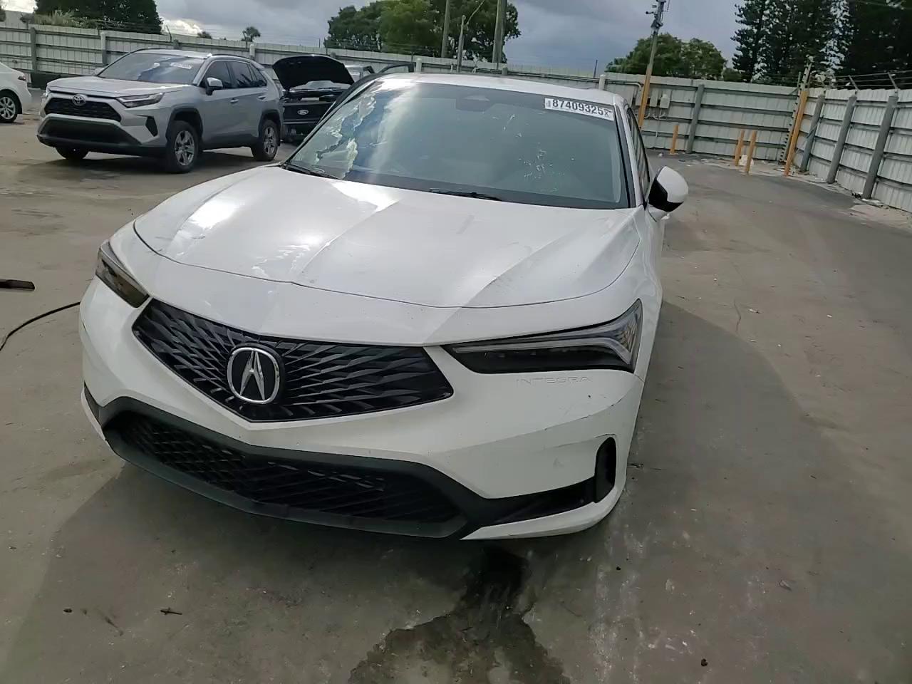 Фото: 19UDE4H2XRA019356