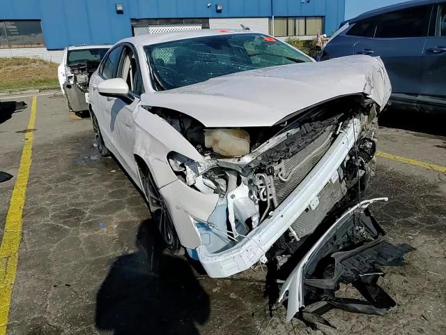 2020 Ford Fusion Se VIN: 3FA6P0T92LR124328 Lot: 90439635
