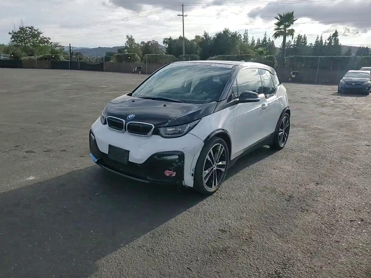 Фото: WBY7Z6C55JVB96702