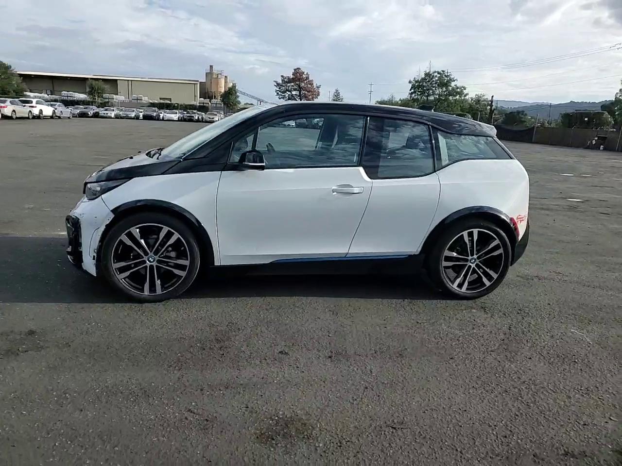 Фото: WBY7Z6C55JVB96702