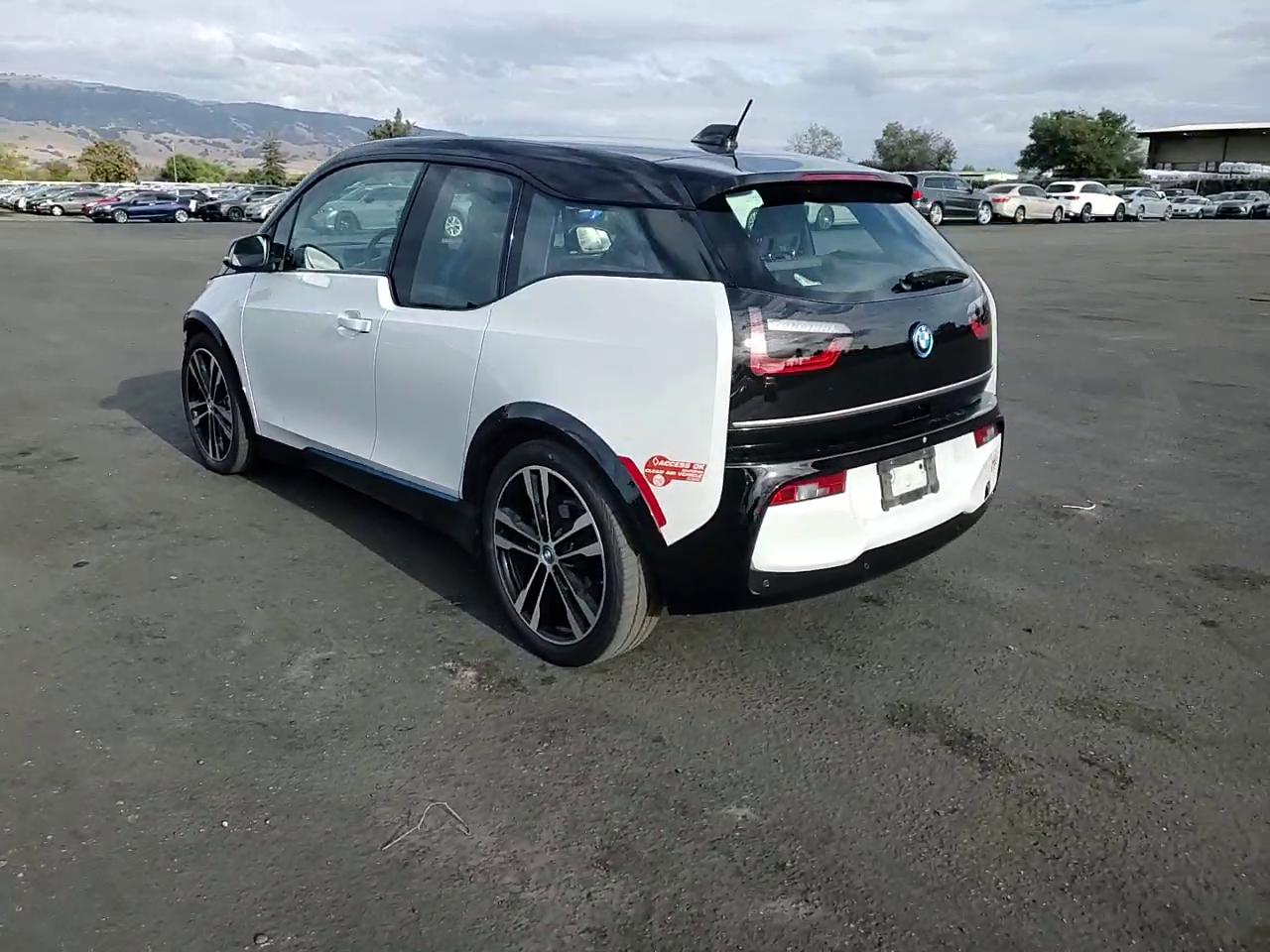 Фото: WBY7Z6C55JVB96702