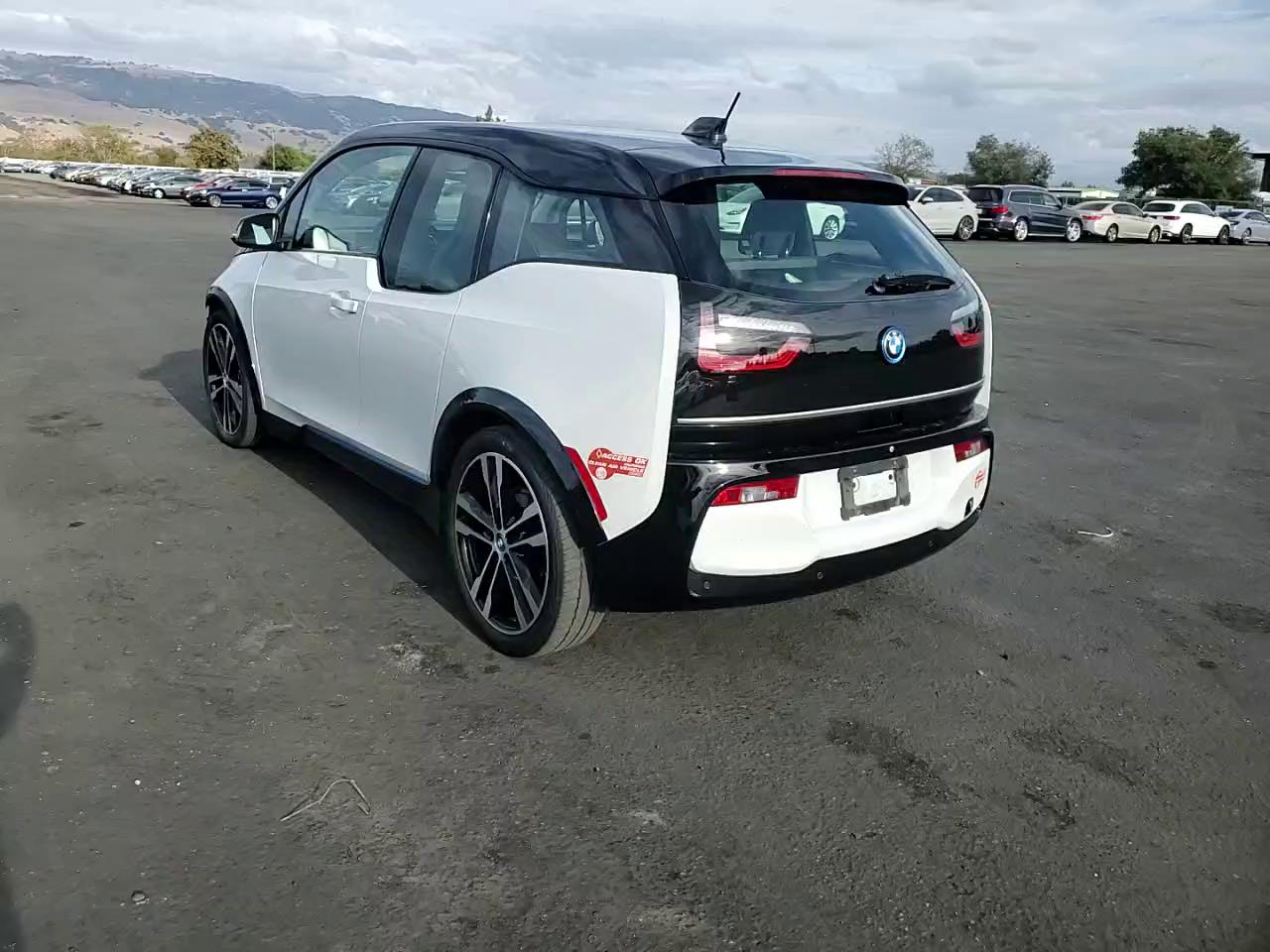 Фото: WBY7Z6C55JVB96702