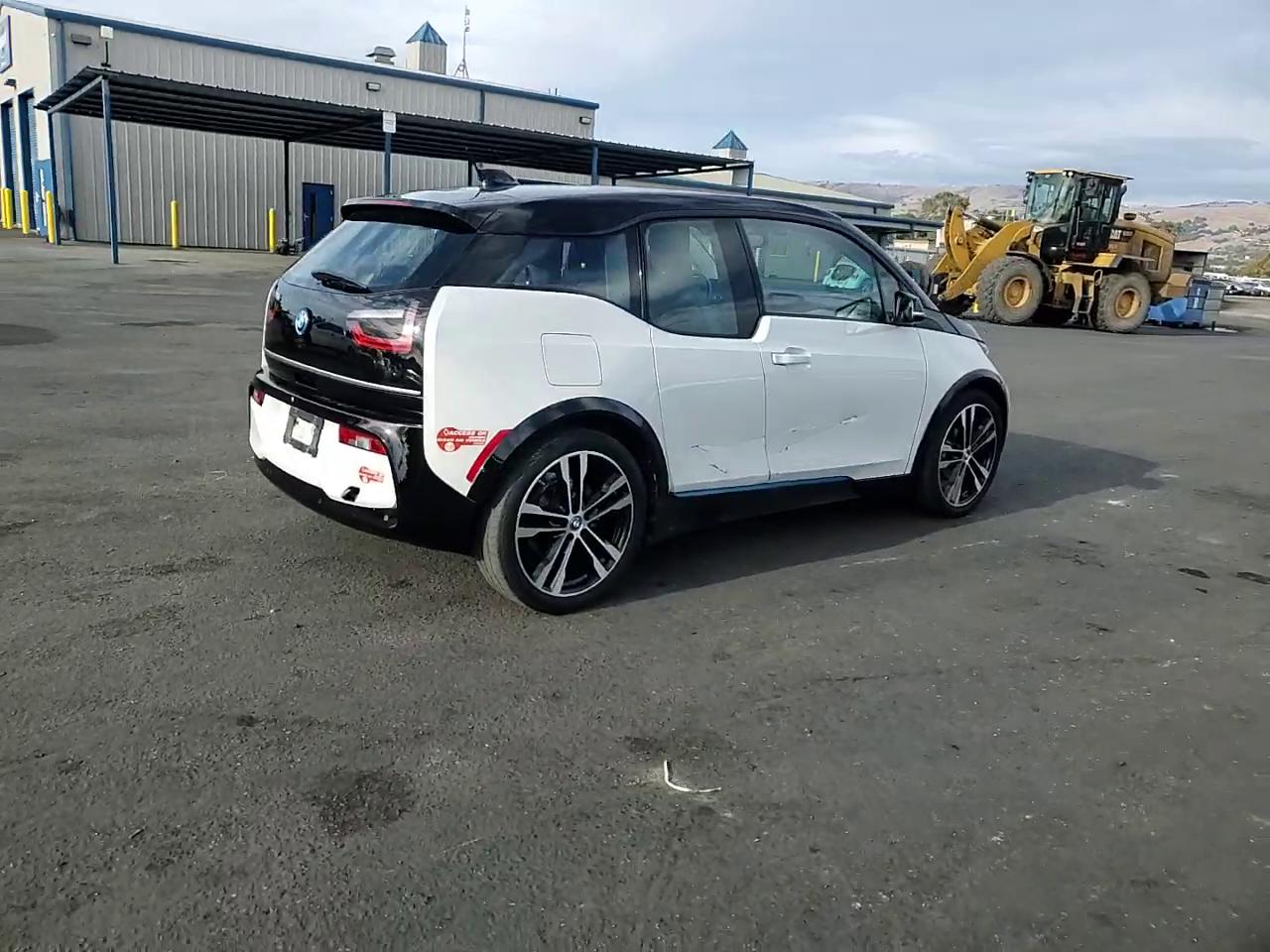 Фото: WBY7Z6C55JVB96702