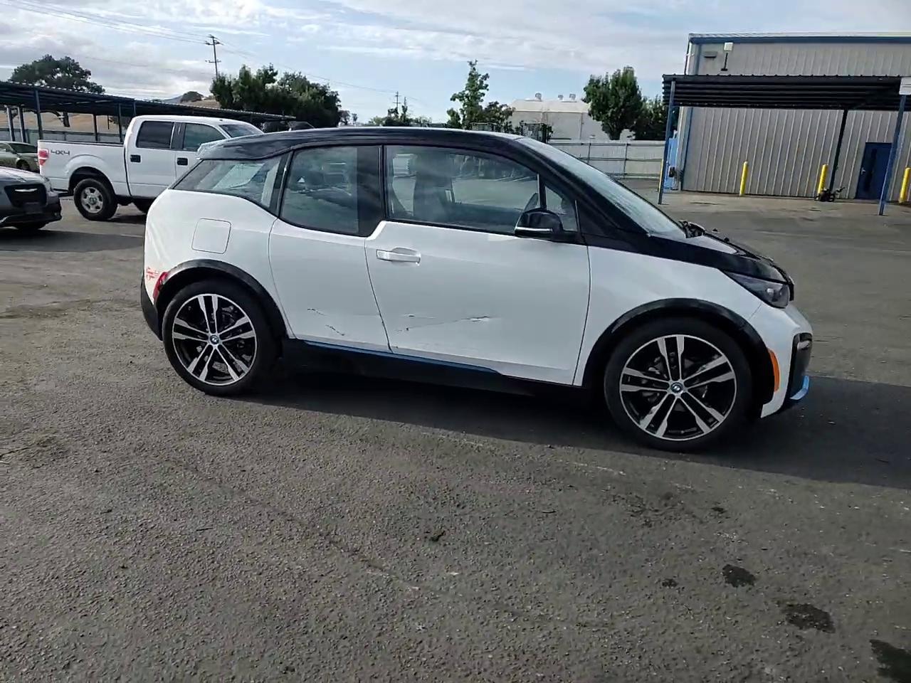 Фото: WBY7Z6C55JVB96702