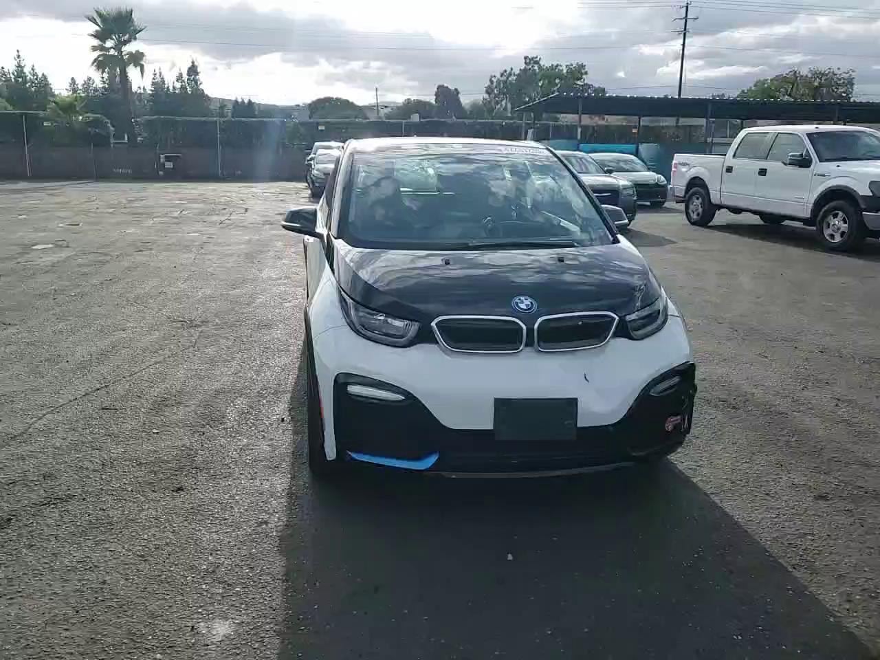 Фото: WBY7Z6C55JVB96702