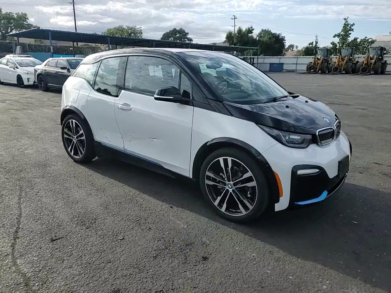 Фото: WBY7Z6C55JVB96702