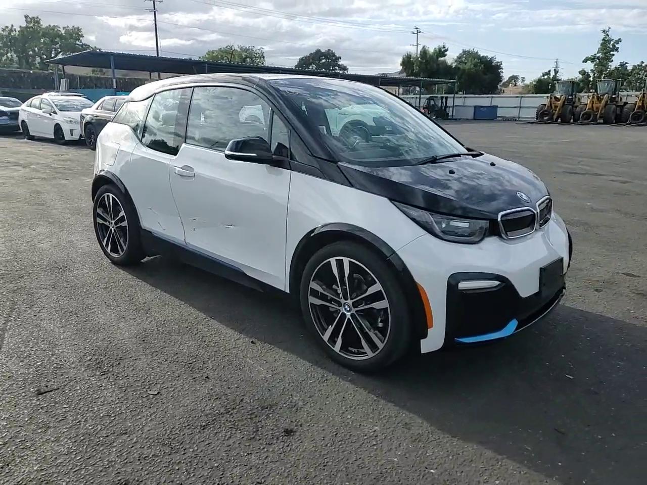 Фото: WBY7Z6C55JVB96702