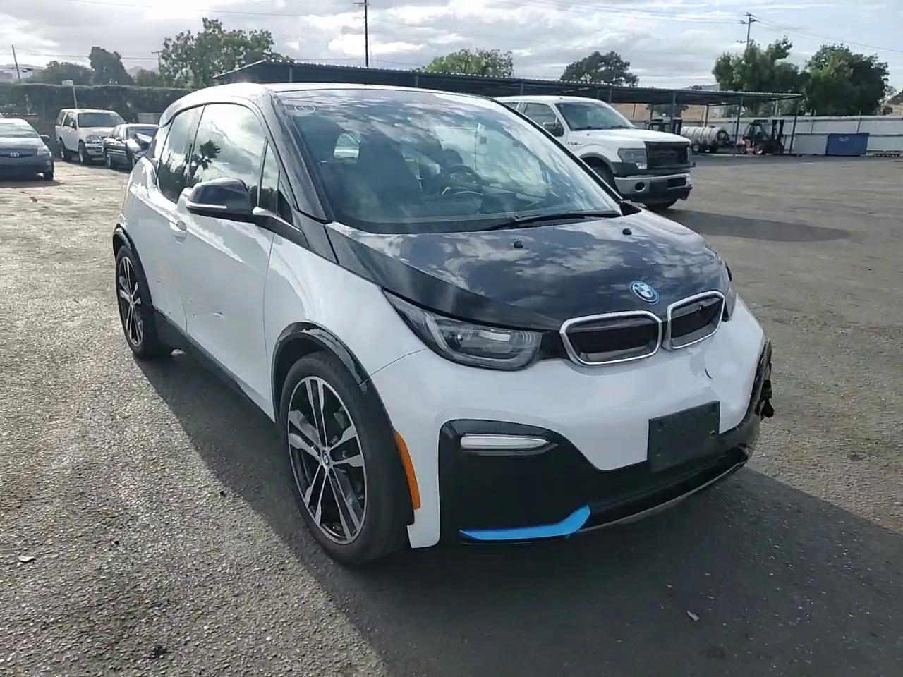 Фото: WBY7Z6C55JVB96702