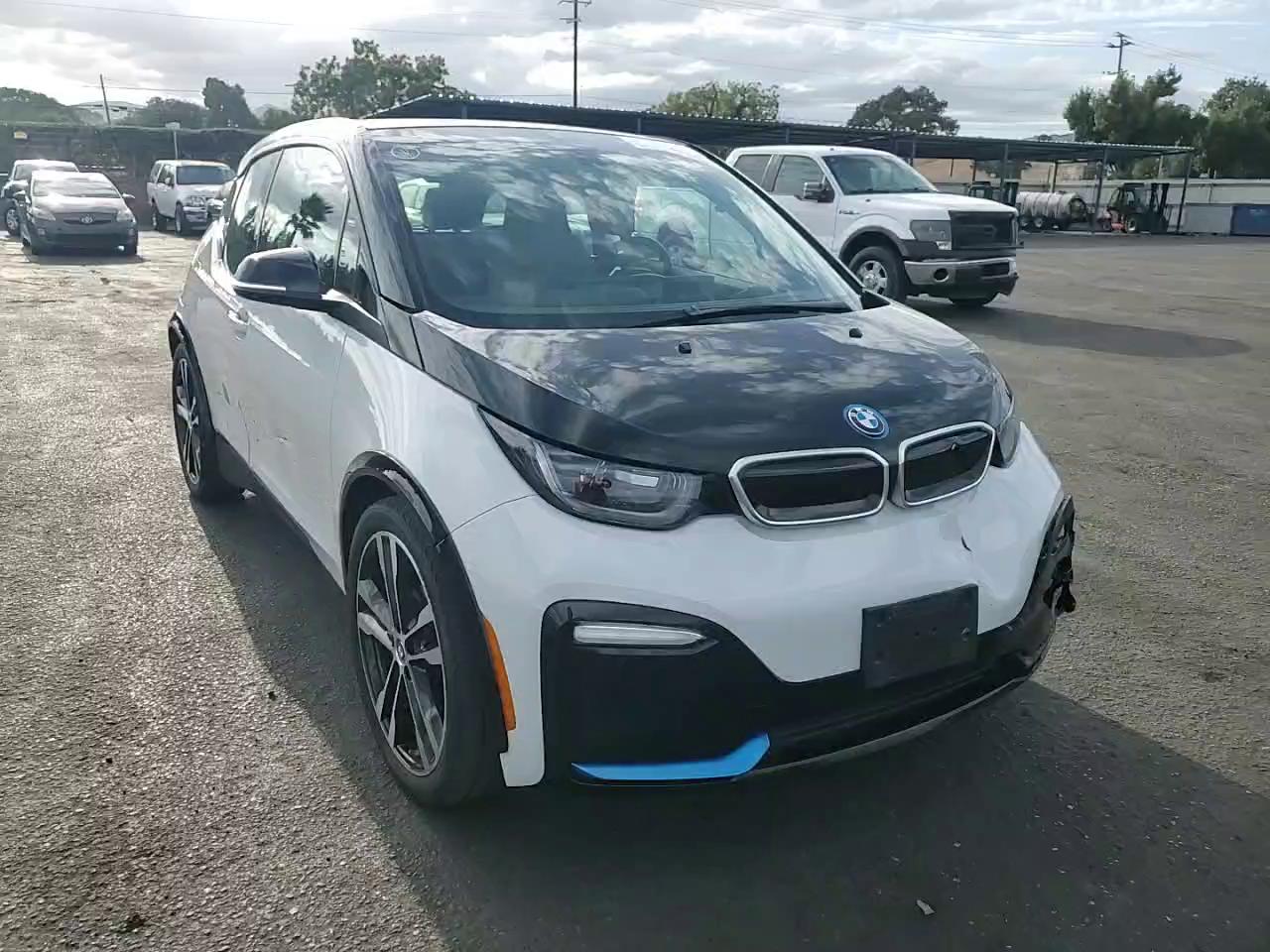 Фото: WBY7Z6C55JVB96702