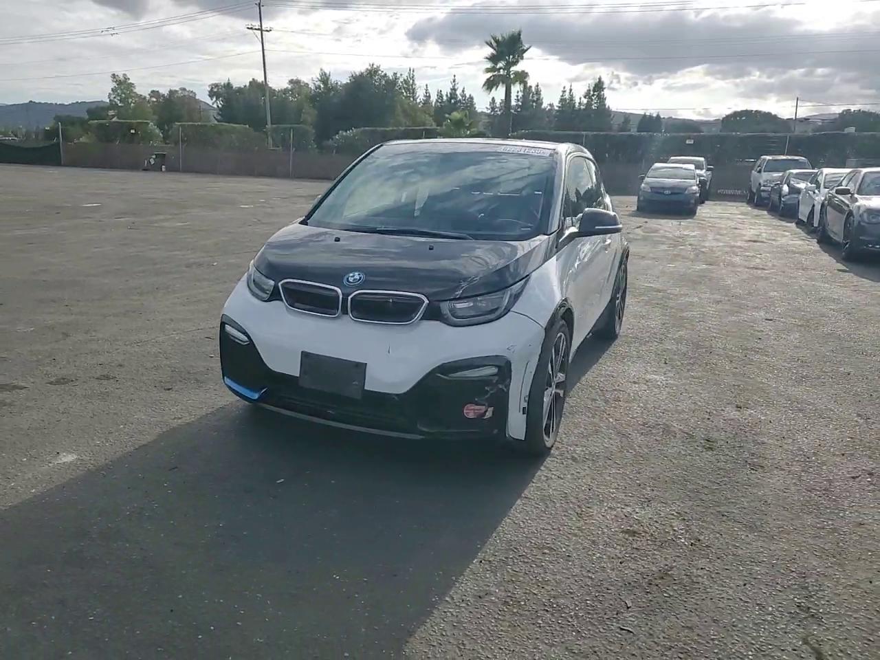 Фото: WBY7Z6C55JVB96702