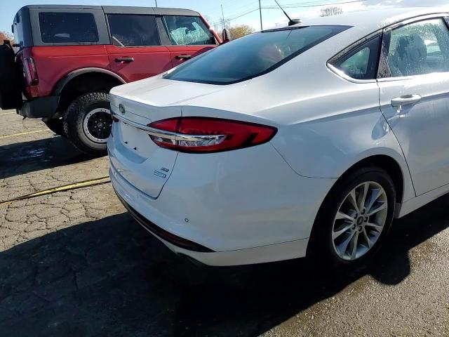 2017 Ford Fusion Se VIN: 3FA6P0HD9HR310100 Lot: 90607095