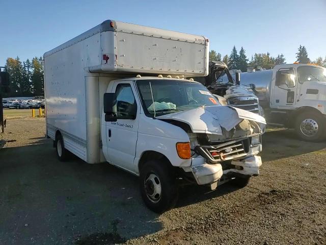 2006 Ford Econoline E450 Super Duty Cutaway Van VIN: 1FDXE45S36DA56318 Lot: 87290425