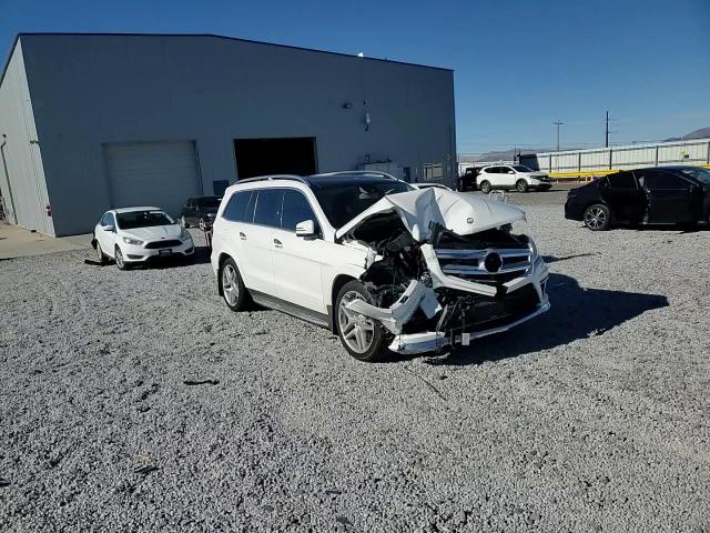 2015 Mercedes-Benz Gl 550 4Matic VIN: 4JGDF7DE6FA572493 Lot: 89917995