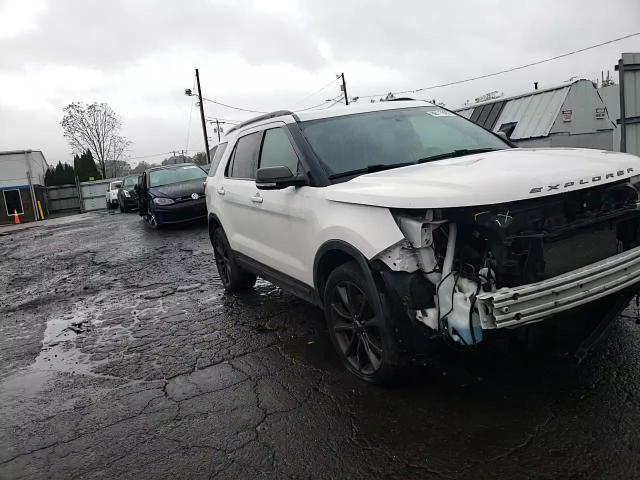 2017 Ford Explorer Xlt VIN: 1FM5K8D84HGD73233 Lot: 86117925