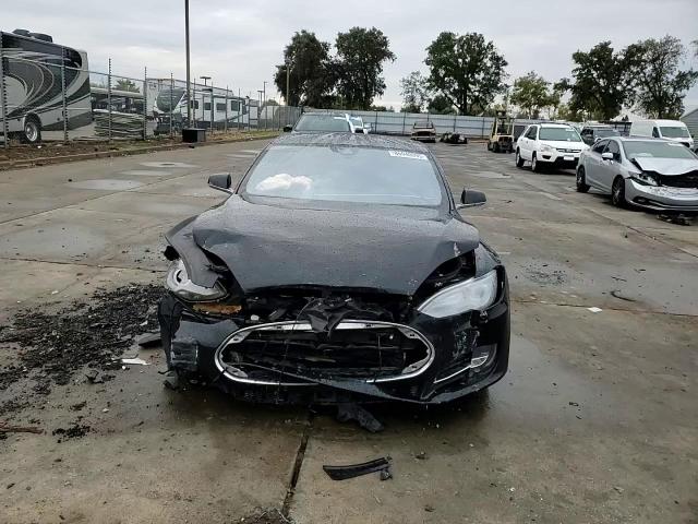 2016 Tesla Model S VIN: 5YJSA1E45GF136269 Lot: 86040095