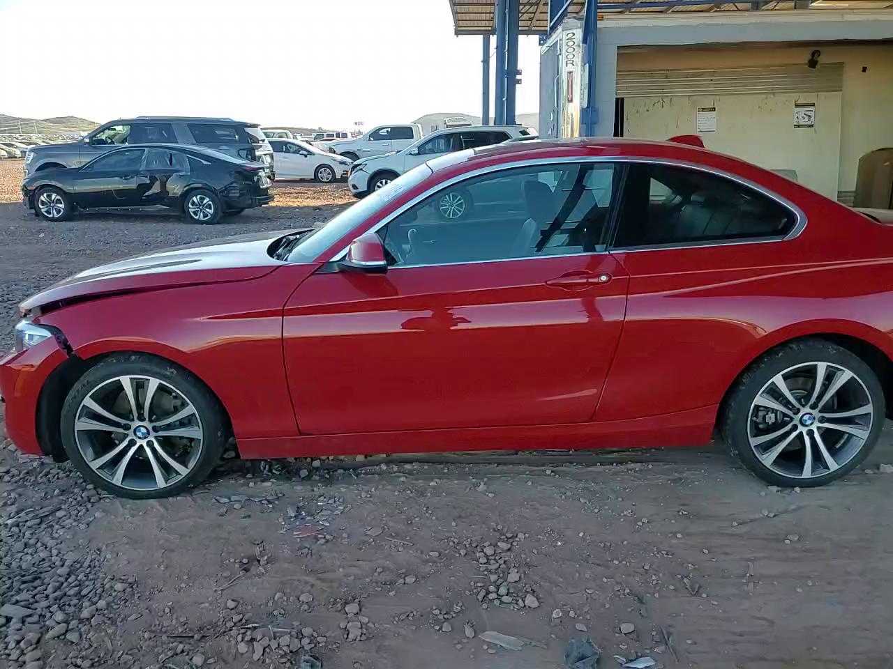 Фото: WBA1G9C56GV726189