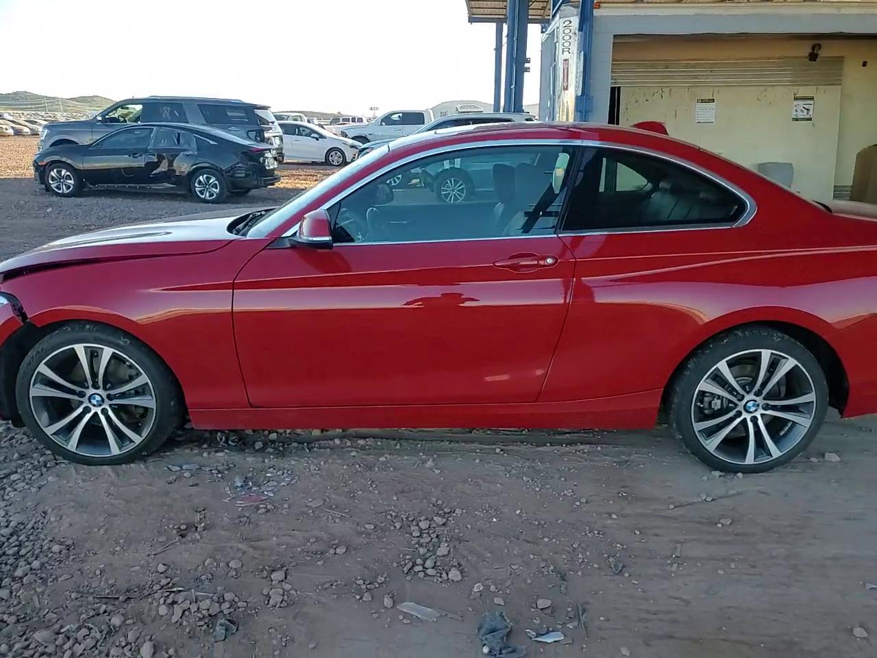 Фото: WBA1G9C56GV726189