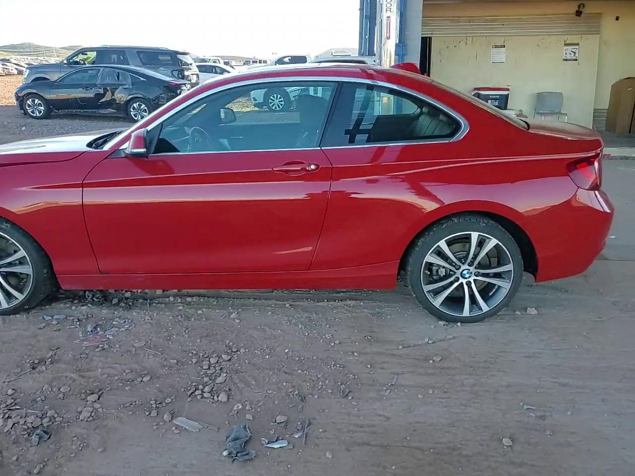 Фото: WBA1G9C56GV726189