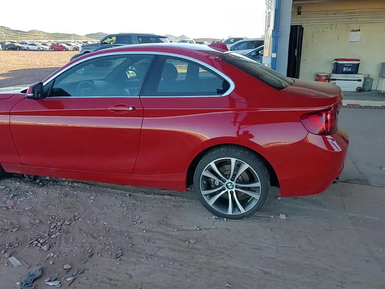 Фото: WBA1G9C56GV726189