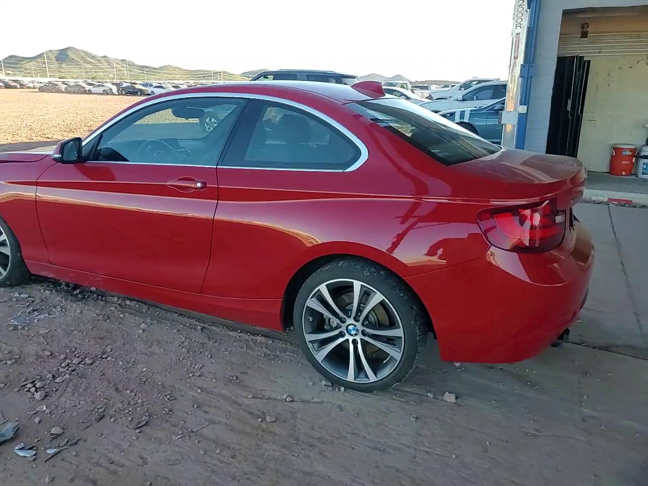 Фото: WBA1G9C56GV726189