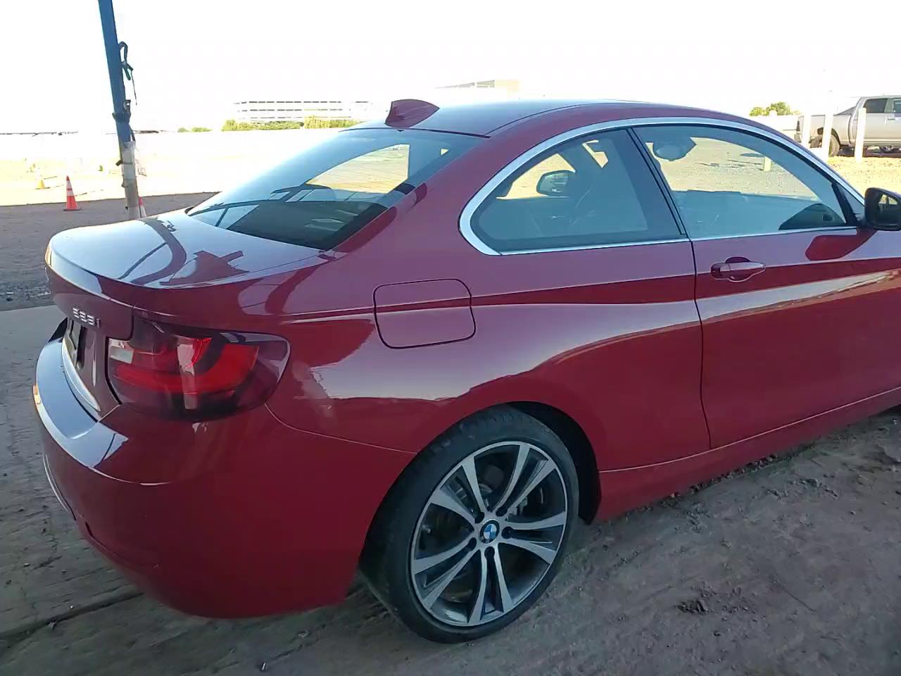 Фото: WBA1G9C56GV726189