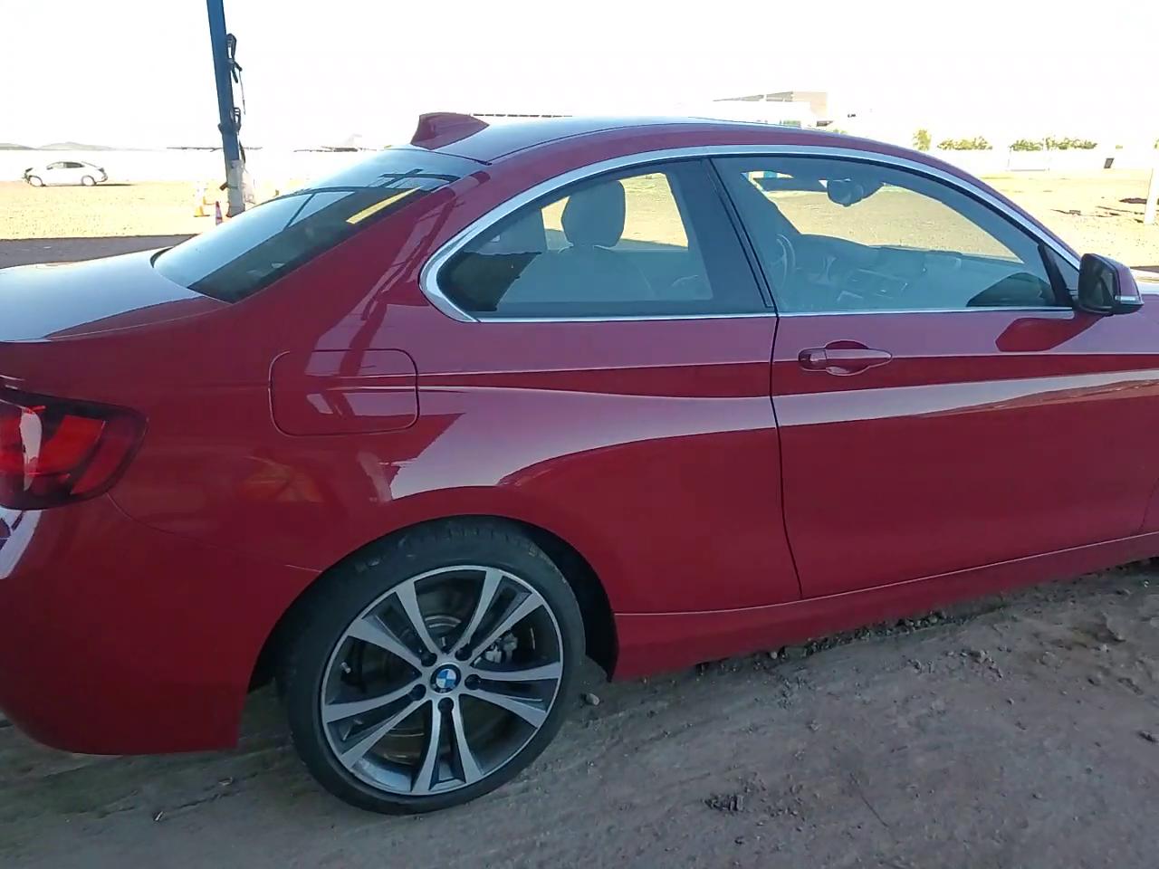 Фото: WBA1G9C56GV726189