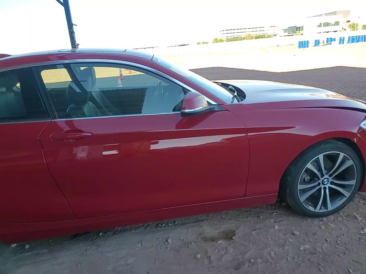 Фото: WBA1G9C56GV726189