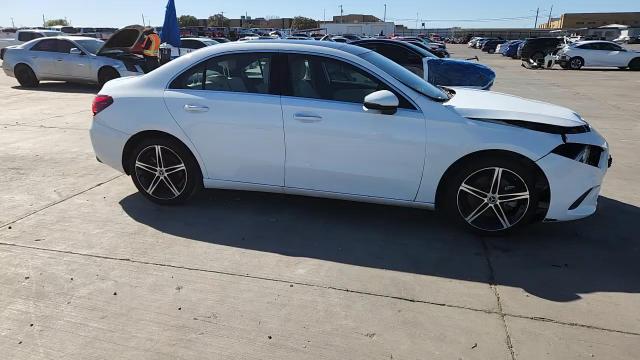 2022 Mercedes-Benz A 220 VIN: W1K3G4EB1NJ352814 Lot: 90023855