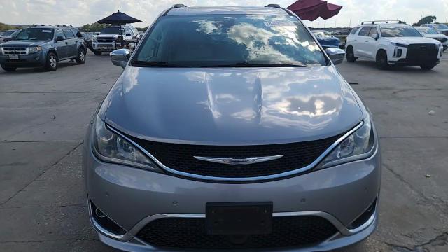 2017 Chrysler Pacifica Limited VIN: 2C4RC1GG1HR633390 Lot: 84480535