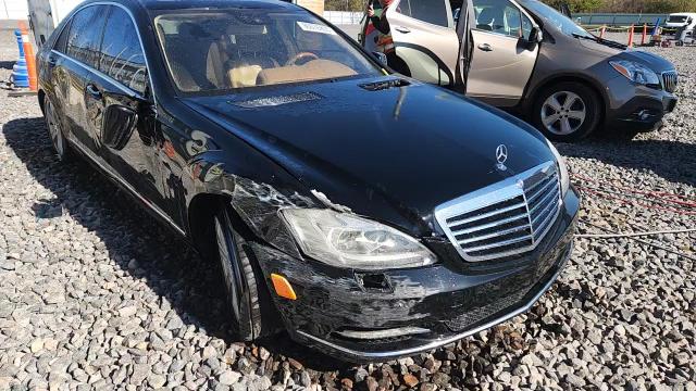 2012 Mercedes-Benz S 550 VIN: WDDNG7DB8CA421779 Lot: 90076805