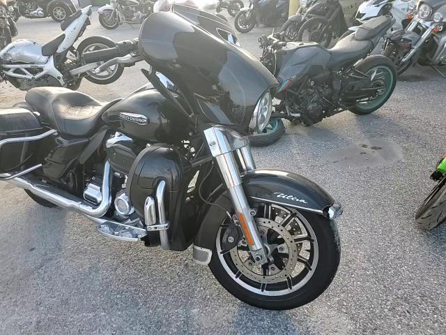 2019 Harley-Davidson Flhtcu VIN: 1HD1FCC3XKB626042 Lot: 82551485