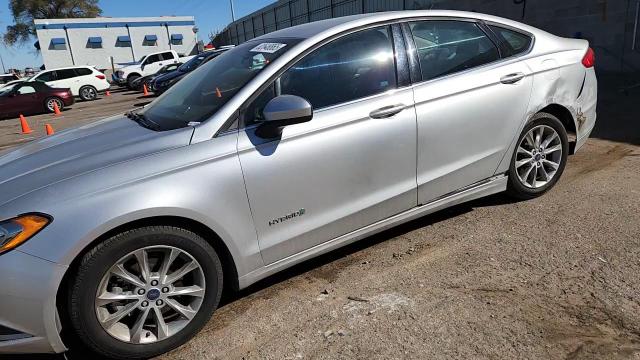2017 Ford Fusion Se Hybrid VIN: 3FA6P0LU6HR317917 Lot: 82648865