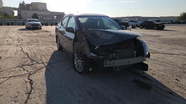 2019 Nissan Versa S VIN: 3N1CN7AP5KL811921 Lot: 81926965