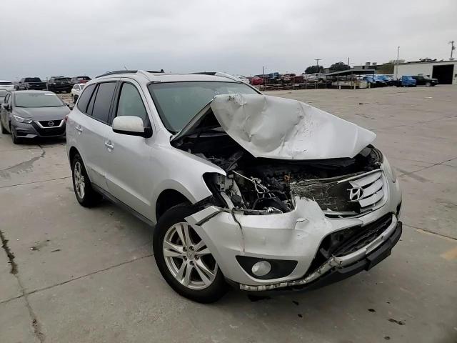 2011 Hyundai Santa Fe - Image 11