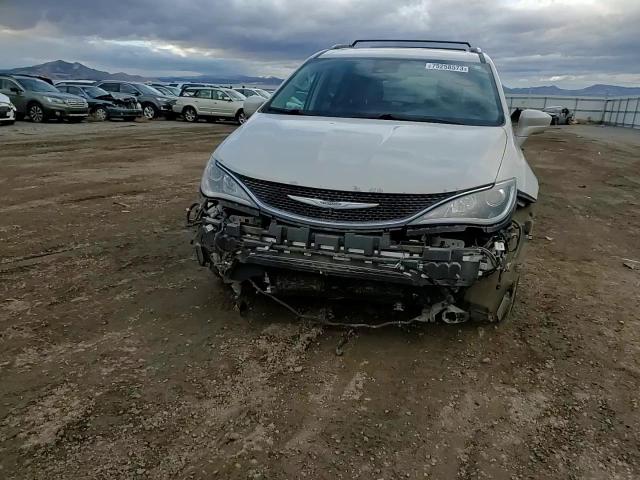 2017 Chrysler Pacifica Touring L Plus VIN: 2C4RC1EG2HR704874 Lot: 75258573