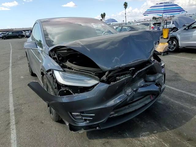 2019 Tesla Model X VIN: 5YJXCBE45KF180822 Lot: 78529134