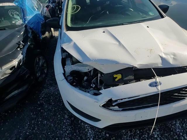 2016 Ford Focus - Image 11