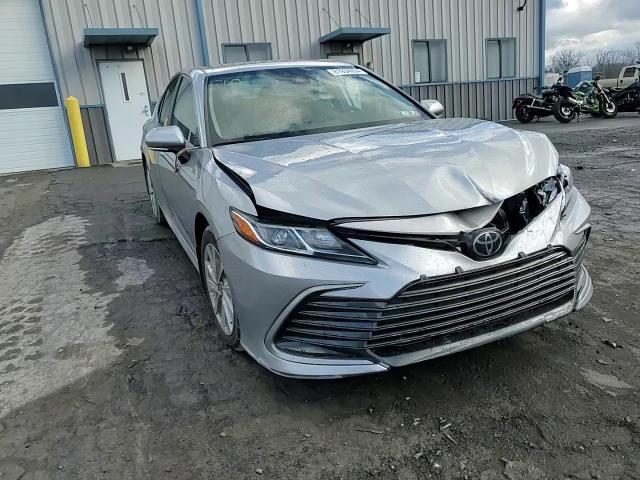 2023 Toyota Camry - Image 10